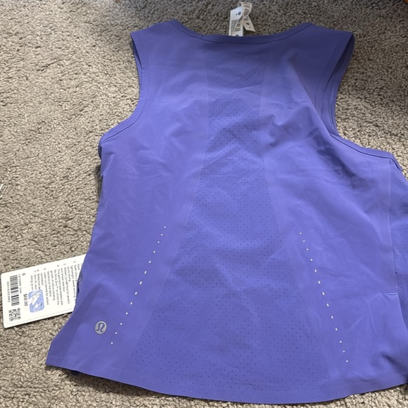 Lululemon tank - Picture 5 of 5